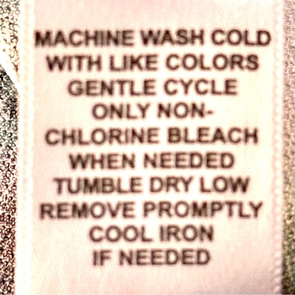 Elle Crepe Tee Top - Picture 13 of 13